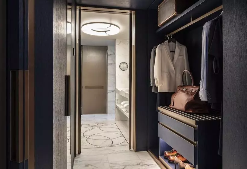 Suite Deluxe, Lutetia
