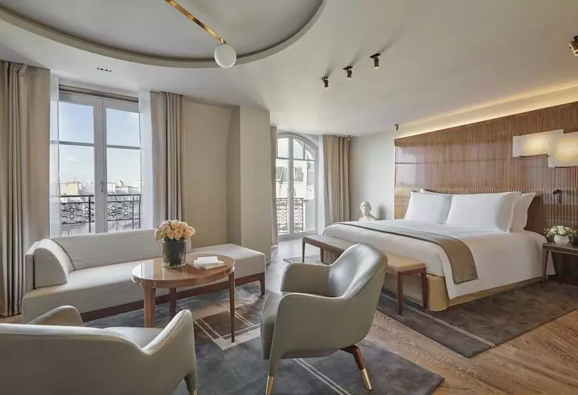 Suite Presidenziale, Lutetia