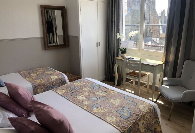 Номер Стандарт Трехместный, Moderna