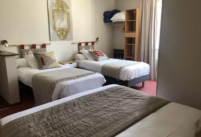 Standaard Vierpersoonskamer, Moderna