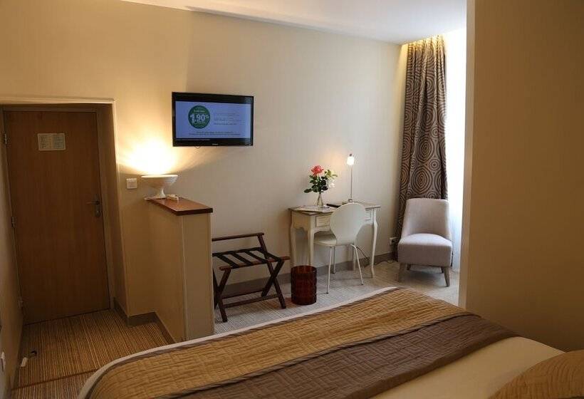 Номер Superior, Moderna