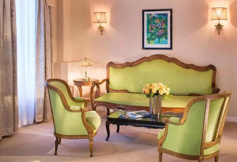 Chambre Familiale Deluxe, Le Negresco