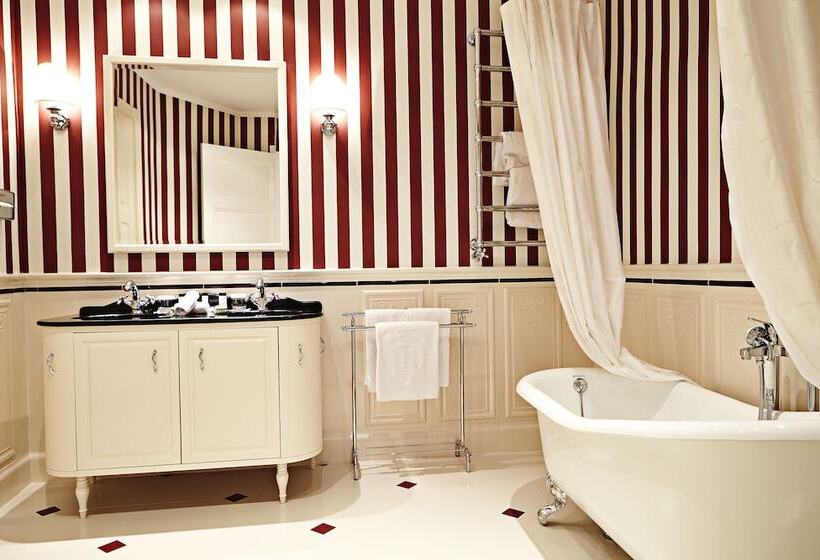 サイドオーシャンビュースタンダードルーム, Le Negresco