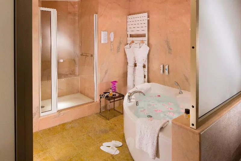 Junior Suite Deluxe, Le Negresco