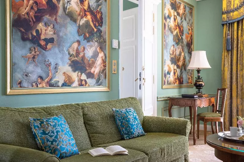 Suite Vue Mer, Le Negresco