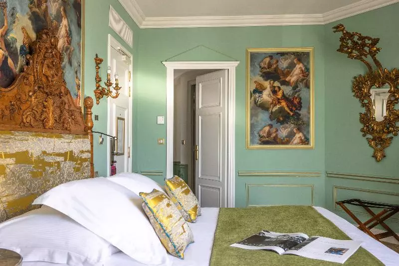 Suite Vue Mer, Le Negresco