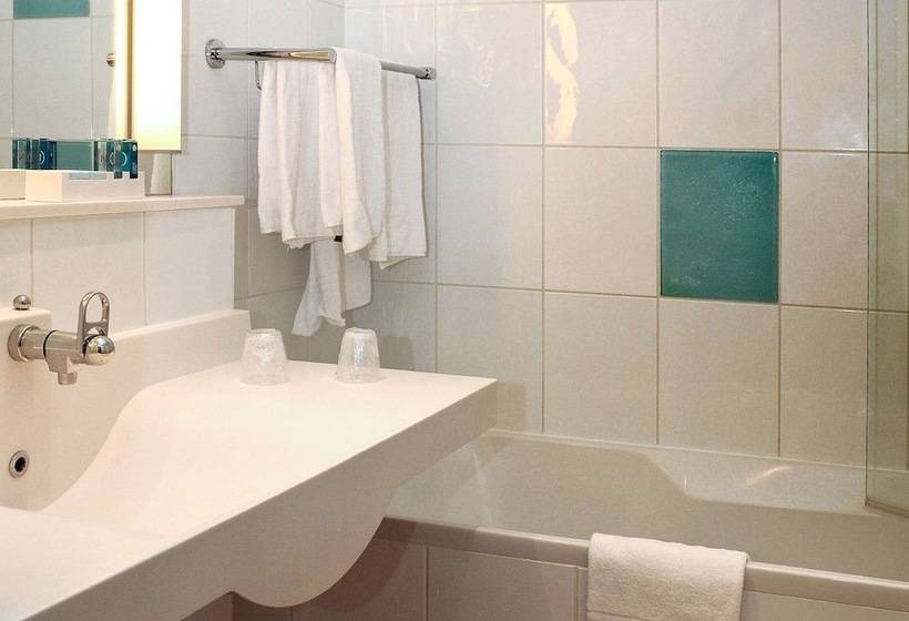 غرفة عائلية, Novotel Bayeux