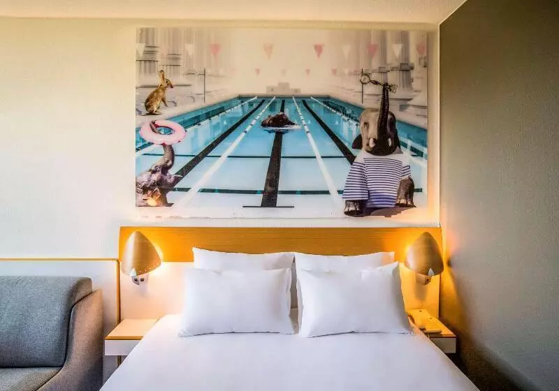 ダブルベッドのクラシックルーム, Novotel Paris Creteil Le Lac