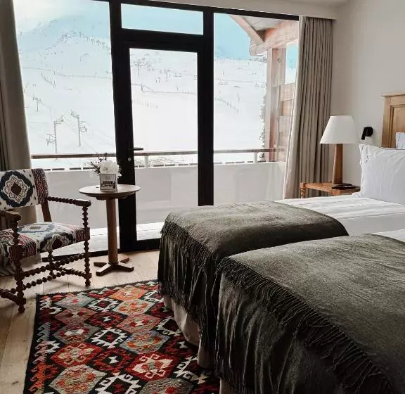 اتاق لوکس با چشم‌انداز, Alpes Hôtel Du Pralong