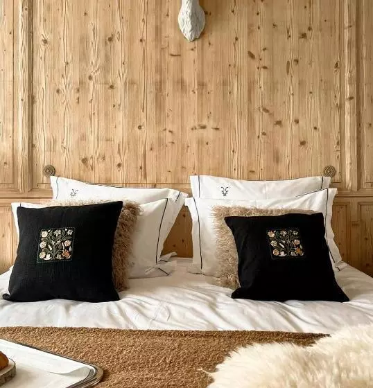 اتاق سوپریور با چشم‌انداز کوهستان, Alpes Hôtel Du Pralong