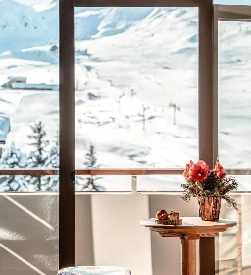 اتاق پرستیژ, Alpes Hôtel Du Pralong