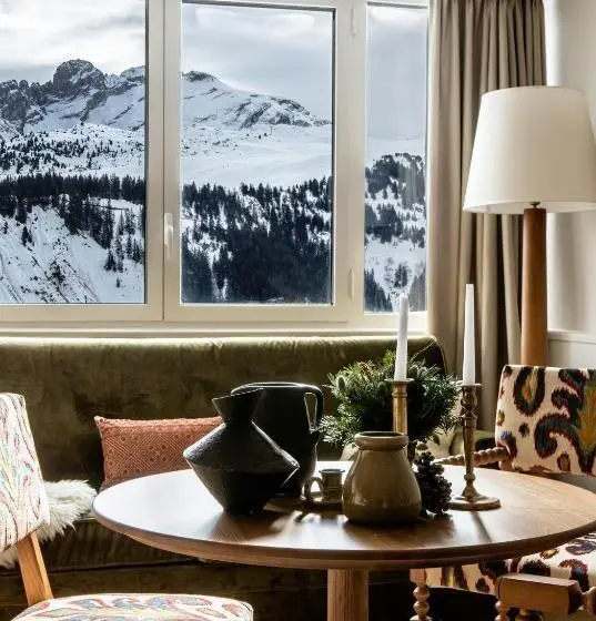 سوییت با چشم‌انداز کوه, Alpes Hôtel Du Pralong