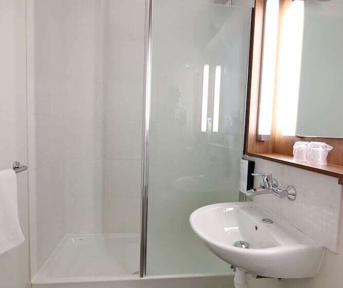 스탠다드 룸, Campanile Albi Centre