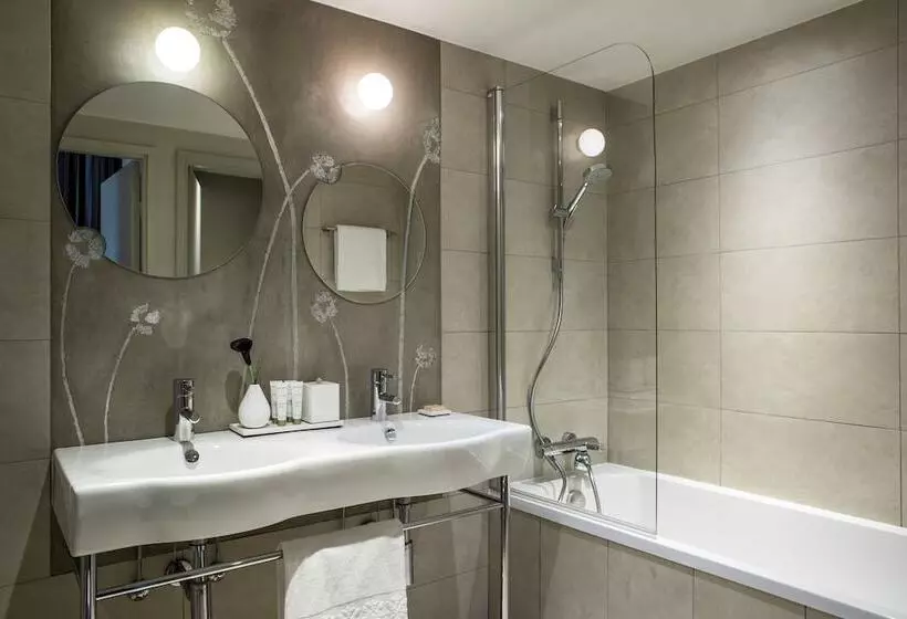 اتاق استاندارد با چشم‌انداز, Hôtel Parc Saint Séverin   Esprit De France