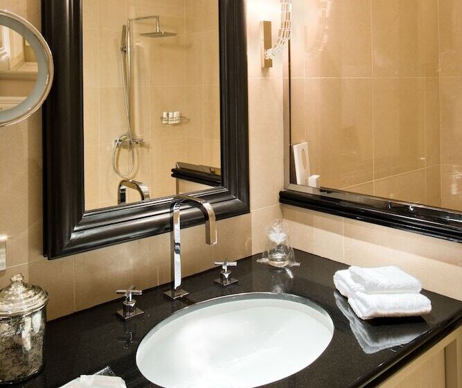 اتاق سوپریور, Hôtel De Pavie