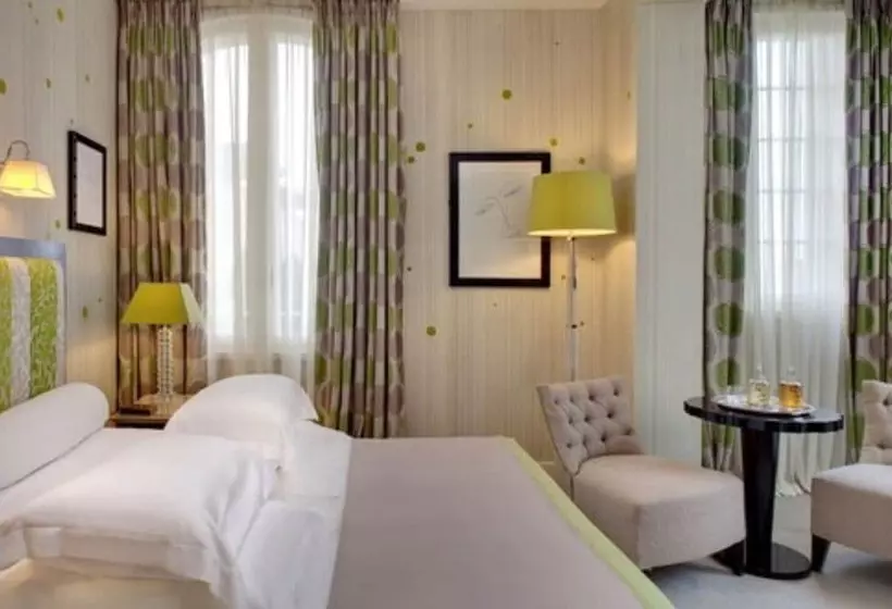 バルコニー付きデラックスルーム, Hôtel De Pavie