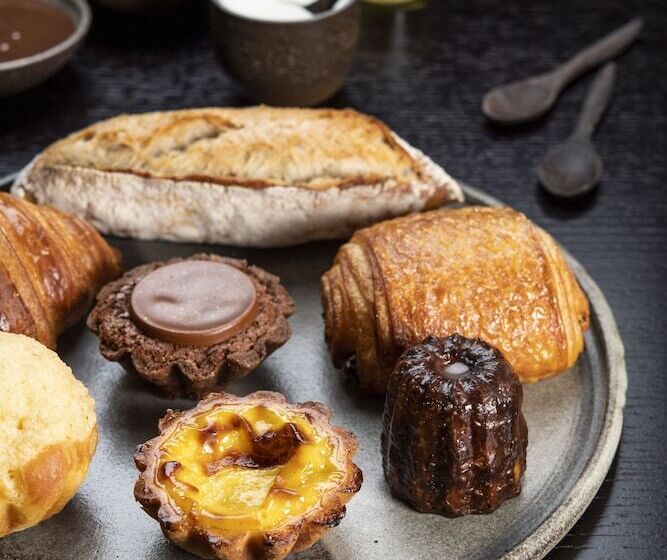 سوییت, Hôtel De Pavie