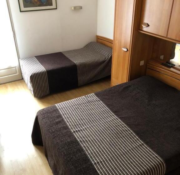 Cameră Familiară, Hôtel Au Petit Languedoc