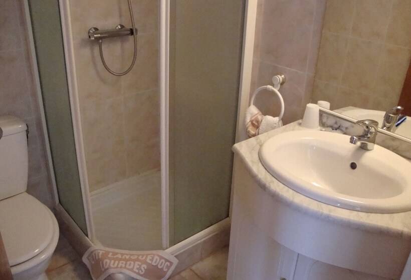 Номер Стандарт Индивидуальный, Hôtel Au Petit Languedoc
