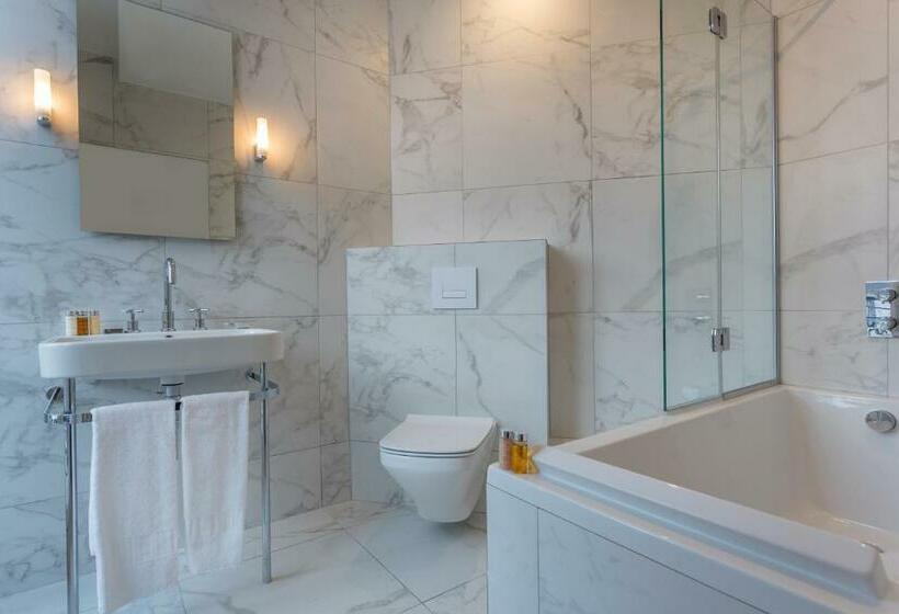 اتاق استاندارد با چشمانداز, Hôtel La Comtesse