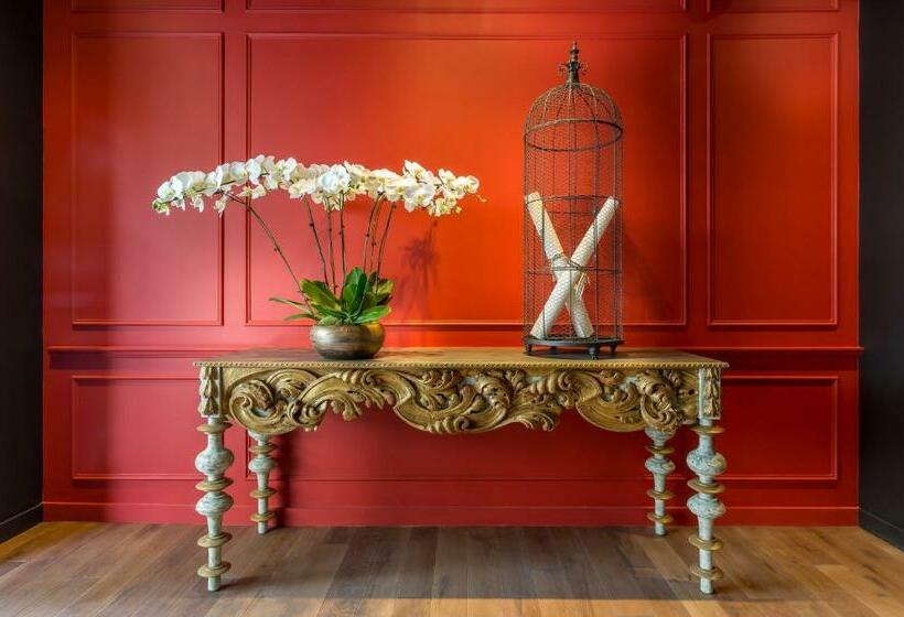 اتاق استاندارد با چشمانداز, Hôtel La Comtesse