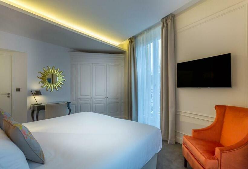 اتاق استاندارد با چشمانداز, Hôtel La Comtesse