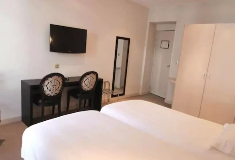 اتاق استاندارد سه نفره, Richemond