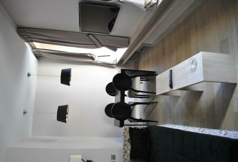 景色の見えるジュニアスイート, Richemond