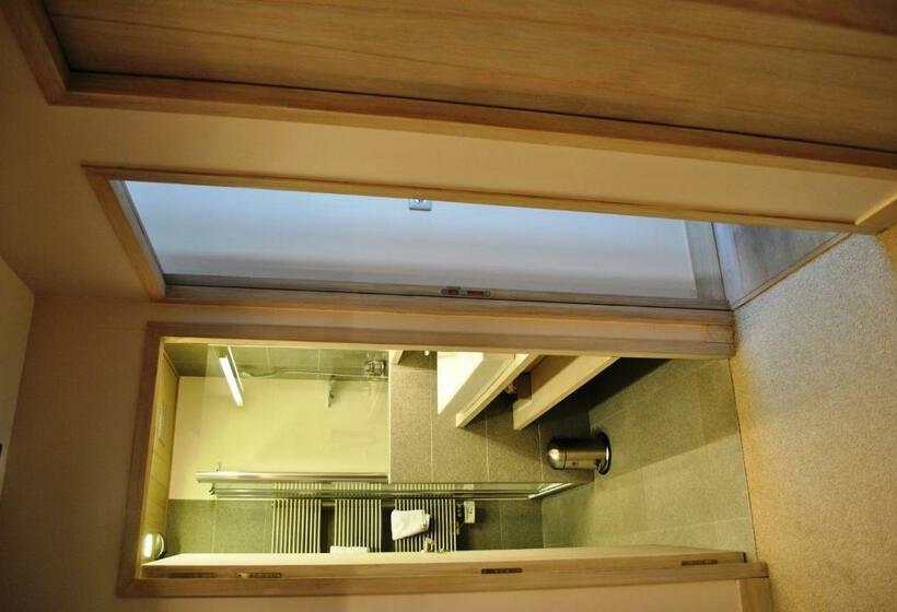 景色の見えるジュニアスイート, Richemond