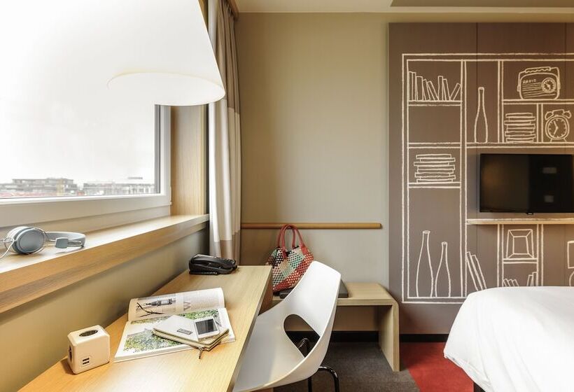 ダブルベッドスタンダードルーム, Ibis Orleans Centre Gare