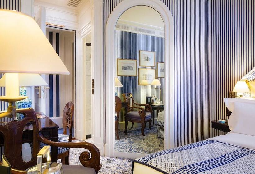 デラックスルーム, Le Dokhan S Paris Arc De Triomphe, A Tribute Portfolio