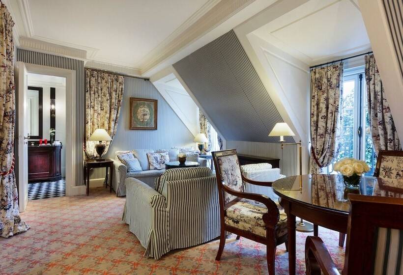 Suite, Le Dokhan S Paris Arc De Triomphe, A Tribute Portfolio