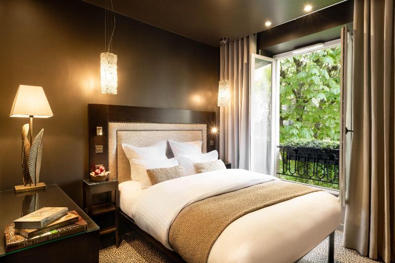 デラックスルーム, Le Dokhan S Paris Arc De Triomphe, A Tribute Portfolio