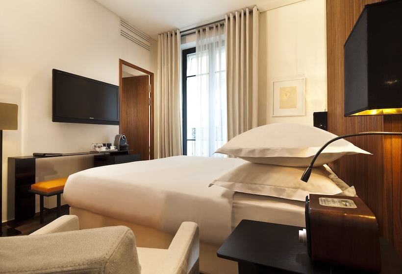 اتاق لوکس, Le Metropolitan Paris Tour Eiffel, A Tribute Portfolio