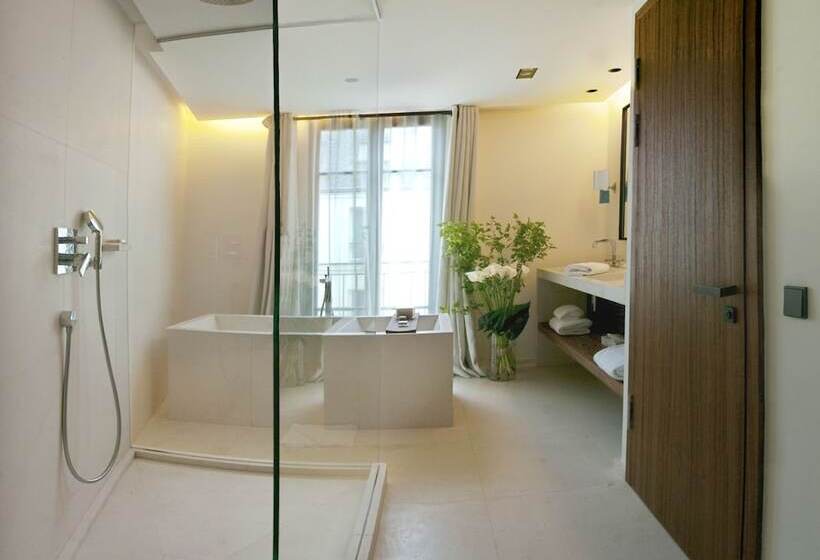 سوییت جونیور, Le Metropolitan Paris Tour Eiffel, A Tribute Portfolio