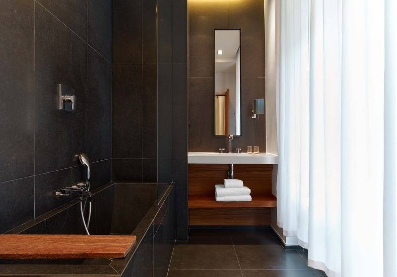 اتاق لوکس, Le Metropolitan Paris Tour Eiffel, A Tribute Portfolio