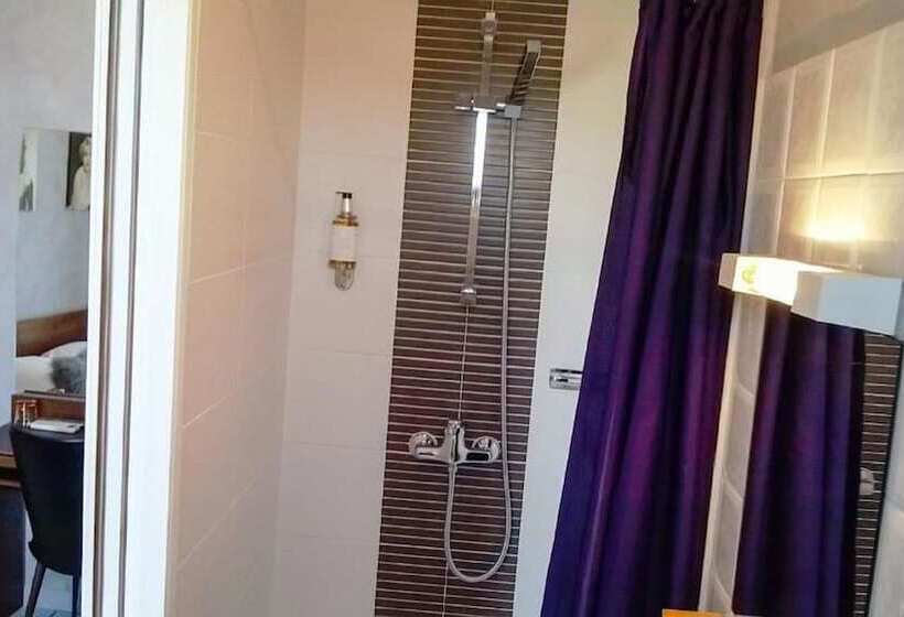 اتاق استاندارد, Le Panoramic Boutique Hôtel