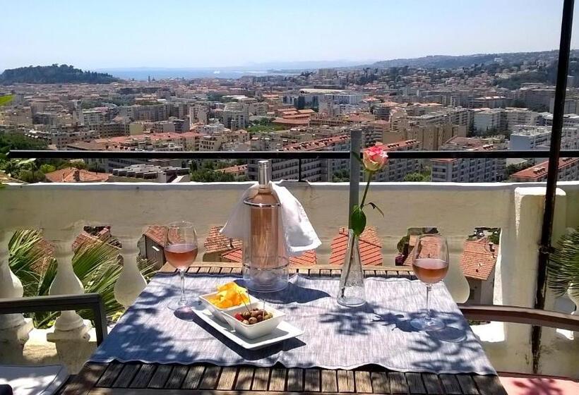 テラス付スタンダードルーム, Le Panoramic Boutique Hôtel