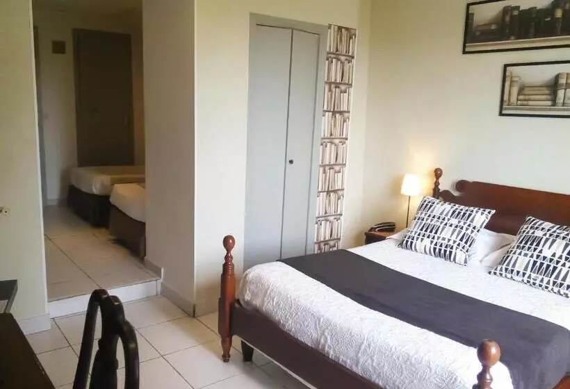 اتاق استاندارد چهار تخته, Le Panoramic Boutique Hôtel