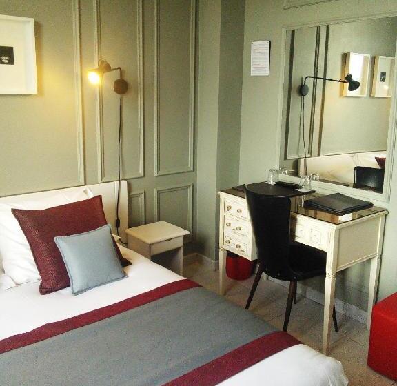 اتاق استاندارد با چشم‌انداز دریا, Le Panoramic Boutique Hôtel