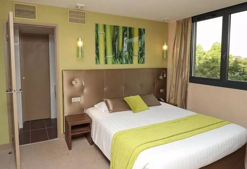 コネクティングルーム（家族用）。, Best Western Hotel Le Quercy
