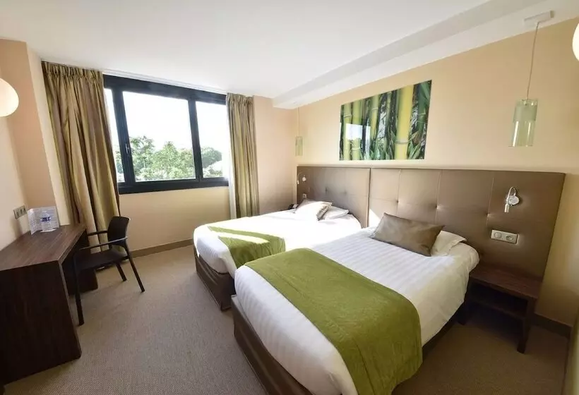 コネクティングルーム（家族用）。, Best Western Hotel Le Quercy