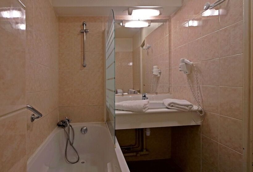 غرفة قياسية, Le Vert Galant