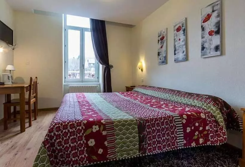 スタンダード４人部屋, Logis Hôtel Regina