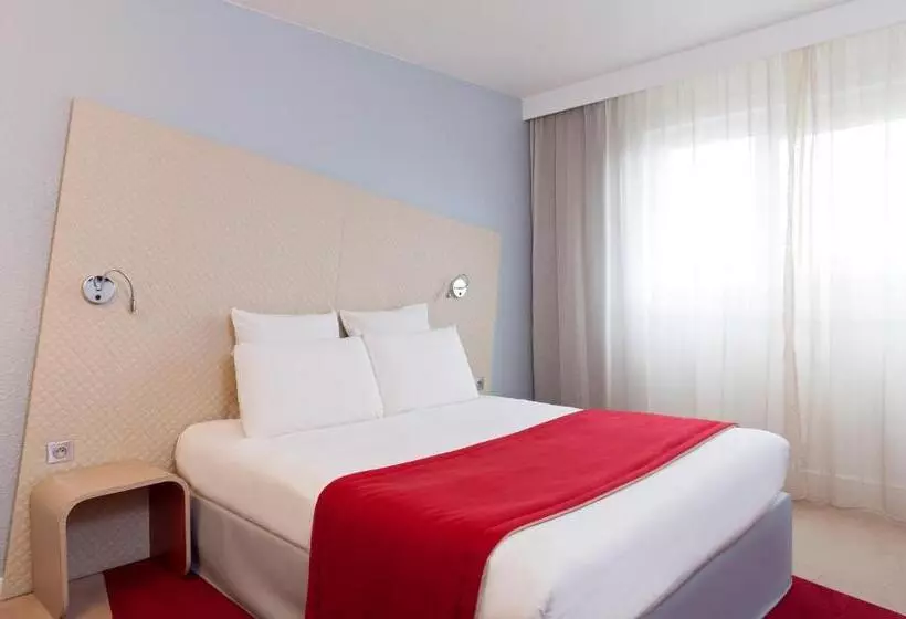 ダブルベッドスタンダードルーム, Mercure Paris Le Bourget Aeroport