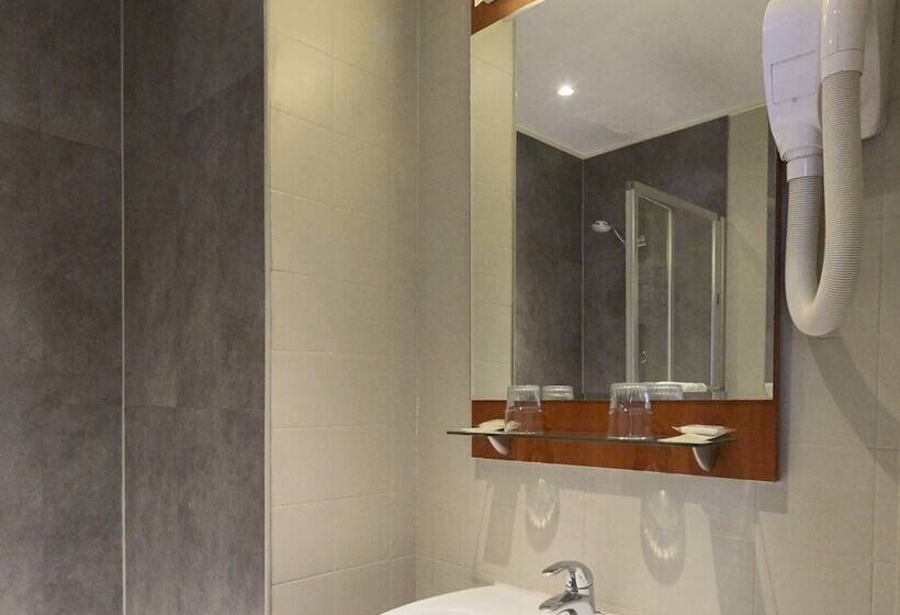 اتاق استاندارد, Paris Villette