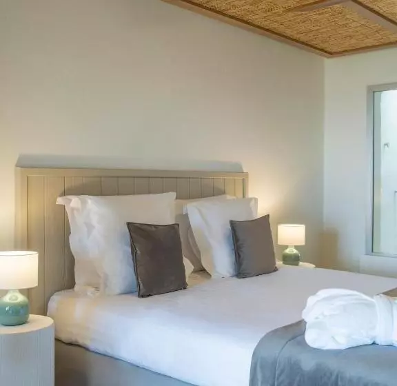 Standard Quadruple Room, Punta Lara Noirmoutier   Vue Mer   Nouvellement Rénové