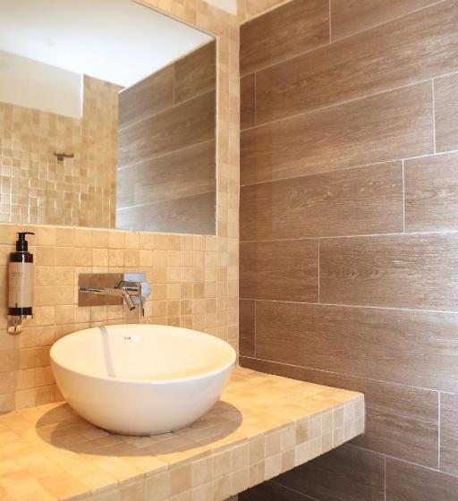 スーペリアールーム, Sole E Monti