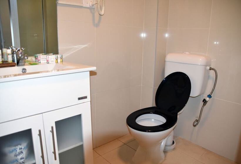 经济型三人房间, Grand Melanesian