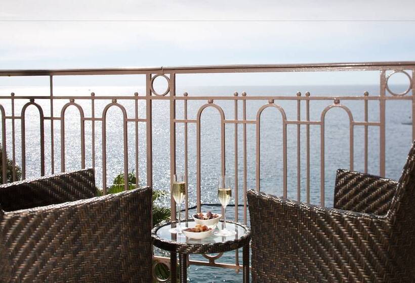 غرفة ديلوكس مطلّة علي البحر, Tiara Miramar Beach Hotel & Spa